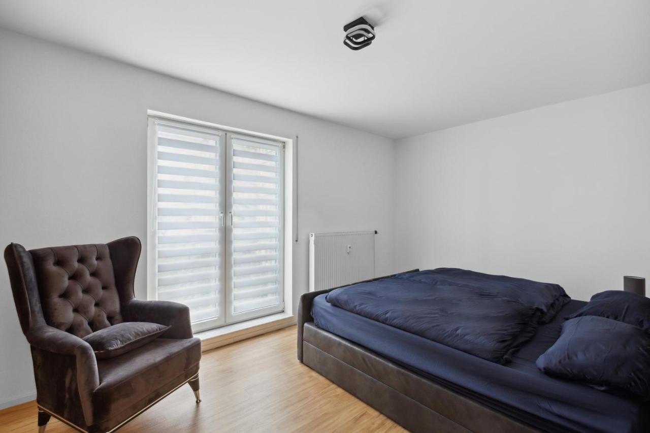 Eindrucksvolle Zwei-Zimmer-Wohnung Mit Balkon Und Grosser Kueche Лейпциг Экстерьер фото