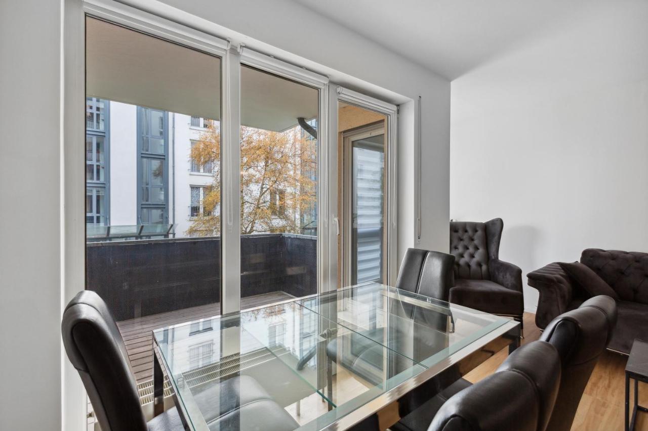 Eindrucksvolle Zwei-Zimmer-Wohnung Mit Balkon Und Grosser Kueche Лейпциг Экстерьер фото
